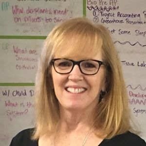 Meet your Posher, Julie